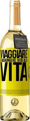 29,95 € Spedizione Gratuita | Vino bianco Edizione WHITE Viaggiare è aggiungere vita alla vita Etichetta Gialla. Etichetta personalizzabile Vino giovane Raccogliere 2023 Verdejo