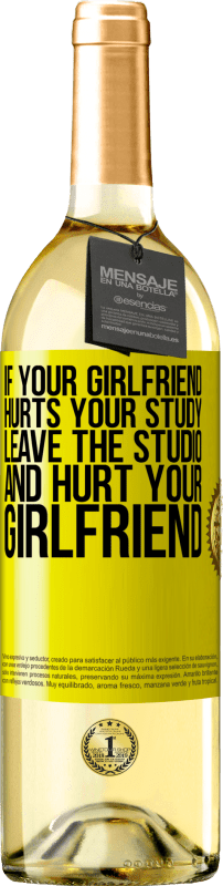 29,95 € Free Shipping | White Wine WHITE Edition If your girlfriend hurts your study, leave the studio and hurt your girlfriend Yellow Label. Customizable label Young wine Harvest 2025 Verdejo