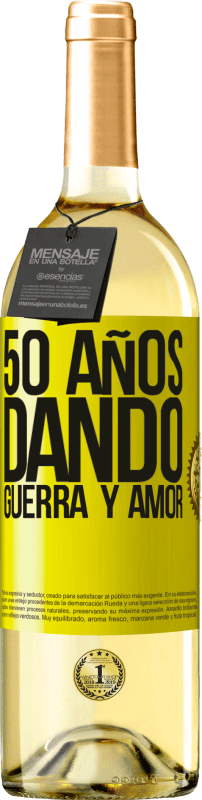 29,95 € Envío gratis | Vino Blanco Edición WHITE 50 años dando guerra y amor Etiqueta Amarilla. Etiqueta personalizable Vino joven Cosecha 2024 Verdejo