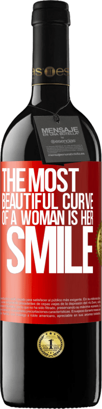 39,95 € 免费送货 | 红酒 RED版 MBE 预订 女人最美丽的曲线是她的微笑 红色标签. 可自定义的标签 预订 12 个月 收成 2014 Tempranillo
