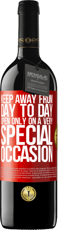 39,95 € 送料無料 | 赤ワイン REDエディション MBE 予約する 日々離れてください。非常に特別な機会にのみ開く 赤いタグ. カスタマイズ可能なラベル 予約する 12 月 収穫 2014 Tempranillo