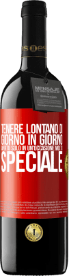 39,95 € Spedizione Gratuita | Vino rosso Edizione RED MBE Riserva Tenere lontano di giorno in giorno. Aperto solo in un'occasione molto speciale Etichetta Rossa. Etichetta personalizzabile Riserva 12 Mesi Raccogliere 2015 Tempranillo