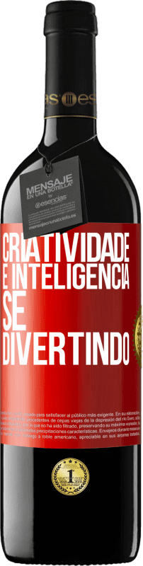 39,95 € Envio grátis | Vinho tinto Edição RED MBE Reserva Criatividade é inteligência se divertindo Etiqueta Vermelha. Etiqueta personalizável Reserva 12 Meses Colheita 2014 Tempranillo