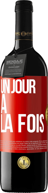 39,95 € Envoi gratuit | Vin rouge Édition RED MBE Réserve Un jour à la fois Étiquette Rouge. Étiquette personnalisable Réserve 12 Mois Récolte 2014 Tempranillo