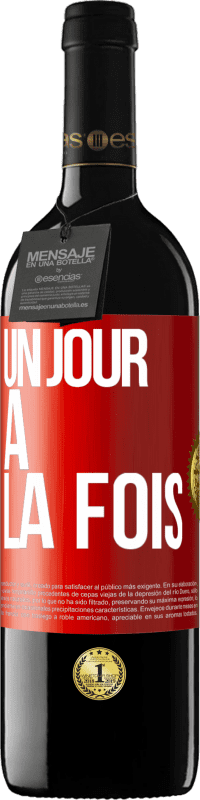 39,95 € Envoi gratuit | Vin rouge Édition RED MBE Réserve Un jour à la fois Étiquette Rouge. Étiquette personnalisable Réserve 12 Mois Récolte 2016 Tempranillo