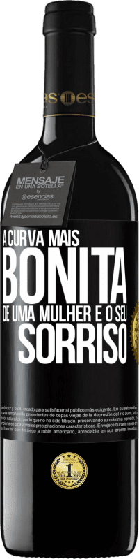 39,95 € Envio grátis | Vinho tinto Edição RED MBE Reserva A curva mais bonita de uma mulher é o seu sorriso Etiqueta Preta. Etiqueta personalizável Reserva 12 Meses Colheita 2015 Tempranillo