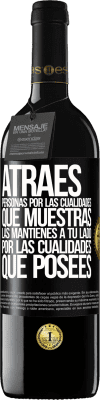 39,95 € Envío gratis | Vino Tinto Edición RED MBE Reserva Atraes personas por las cualidades que muestras. Las mantienes a tu lado por las cualidades que posees Etiqueta Negra. Etiqueta personalizable Reserva 12 Meses Cosecha 2016 Tempranillo