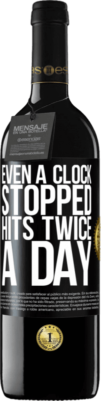 39,95 € 送料無料 | 赤ワイン REDエディション MBE 予約する 時計が1日2回ヒットを停止した ブラックラベル. カスタマイズ可能なラベル 予約する 12 月 収穫 2014 Tempranillo