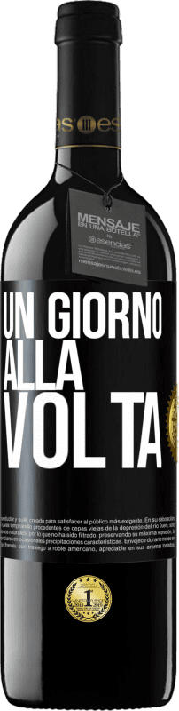 39,95 € Spedizione Gratuita | Vino rosso Edizione RED MBE Riserva Un giorno alla volta Etichetta Nera. Etichetta personalizzabile Riserva 12 Mesi Raccogliere 2015 Tempranillo