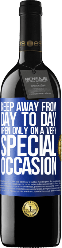39,95 € Free Shipping | Red Wine RED Edition MBE Reserve Keep away from day to day. Open only on a very special occasion Blue Label. Customizable label Reserve 12 Months Harvest 2014 Tempranillo