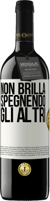 39,95 € Spedizione Gratuita | Vino rosso Edizione RED MBE Riserva Non brilla spegnendo gli altri Etichetta Bianca. Etichetta personalizzabile Riserva 12 Mesi Raccogliere 2015 Tempranillo