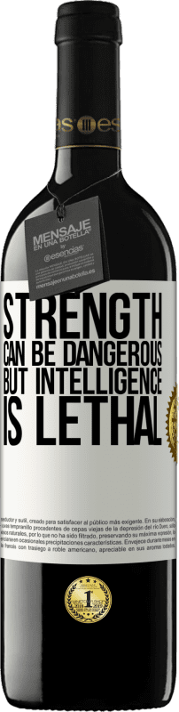 39,95 € 送料無料 | 赤ワイン REDエディション MBE 予約する 強さは危険ですが、知性は致命的です ホワイトラベル. カスタマイズ可能なラベル 予約する 12 月 収穫 2016 Tempranillo