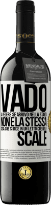 39,95 € Spedizione Gratuita | Vino rosso Edizione RED MBE Riserva Vado a vedere se arrivo nella stanza. Non è la stessa cosa che si dice in un letto che nelle scale Etichetta Bianca. Etichetta personalizzabile Riserva 12 Mesi Raccogliere 2014 Tempranillo