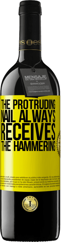 39,95 € 送料無料 | 赤ワイン REDエディション MBE 予約する 突き出た釘は常に打撃を受けます 黄色のラベル. カスタマイズ可能なラベル 予約する 12 月 収穫 2016 Tempranillo