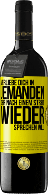 39,95 € Kostenloser Versand | Rotwein RED Ausgabe MBE Reserve Verliebe dich in jemanden, der nach einem Streit wieder sprechen will Gelbes Etikett. Anpassbares Etikett Reserve 12 Monate Ernte 2015 Tempranillo