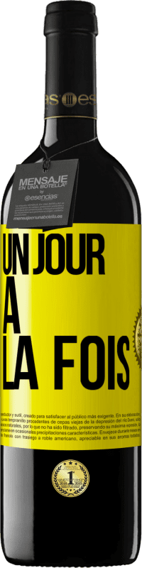 39,95 € Envoi gratuit | Vin rouge Édition RED MBE Réserve Un jour à la fois Étiquette Jaune. Étiquette personnalisable Réserve 12 Mois Récolte 2015 Tempranillo