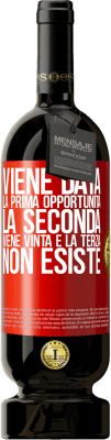 49,95 € Spedizione Gratuita | Vino rosso Edizione Premium MBS® Riserva Viene data la prima opportunità, la seconda viene vinta e la terza non esiste Etichetta Rossa. Etichetta personalizzabile Riserva 12 Mesi Raccogliere 2014 Tempranillo