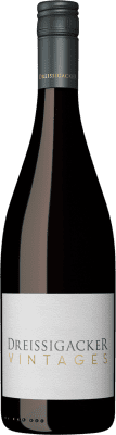 31,95 € Бесплатная доставка | Красное вино Dreissigacker Trocken — Сухое Vintage Q.b.A. Rheinhessen Rheinhessen Германия Pinot Noir — Пино Нуар, Saint Laurent 75 cl