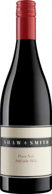 59,95 € 免费送货 | 红葡萄酒 Shaw and Smith I.G. Adelaide Hills 南澳大利亚 澳大利亚 Pinot Noir — 黑皮诺 75 cl