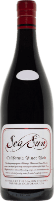 54,95 € Envío gratis | Vino Tinto Caymus Sea Sun California Estados Unidos Pinot Negro 75 cl