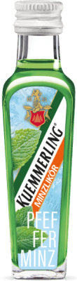 17,95 € Envio grátis | Caixa de 25 unidades Licores Kümmerling Pfefferminzlikör Alemanha Garrafa Miniatura 2 cl