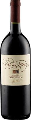9,95 € Envío gratis | Vino tinto Corte dei Mori Seco I.G.T. Terre Siciliane Sicilia Italia Nero d'Avola Botella 1 L