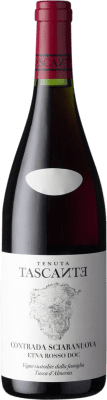 66,95 € Envío gratis | Vino tinto Tasca Conti d'Almerita Tenuta Tascante Contrada Sciaranuova Rosso D.O.C. Etna Sicilia Italia Nerello Mascalese Botella 75 cl