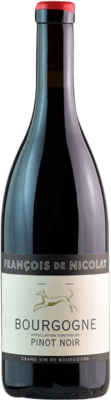 62,95 € 免费送货 | 红酒 François de Nicolay A.O.C. Bourgogne 勃艮第 法国 Pinot Black 瓶子 75 cl