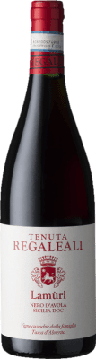 24,95 € Spedizione Gratuita | Vino rosso Tasca d'Almerita Tenuta Regaleali Lamùri D.O.C. Sicilia Sicilia Italia Nero d'Avola Bottiglia 75 cl