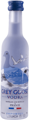 99,95 € Envio grátis | Caixa de 12 unidades Vodca Grey Goose França Garrafa Miniatura 5 cl