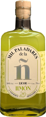 18,95 € Бесплатная доставка | Ликеры Mediterranean Mil Paladares de la ñ Licor de Limón Limonchello Андалусия Испания бутылка 70 cl