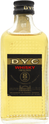 25,95 € Spedizione Gratuita | Whisky Blended DYC Spagna 8 Anni Bottiglia Miniatura 5 cl