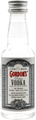 1,95 € Spedizione Gratuita | Vodka Gordon's Regno Unito Bottiglia Miniatura 5 cl