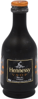 26,95 € Бесплатная доставка | Коньяк Hennessy VSOP Black A.O.C. Cognac Франция миниатюрная бутылка 5 cl