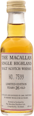 512,95 € 免费送货 | 威士忌单一麦芽威士忌 Macallan 收藏家标本 英国 26 岁 微型瓶 5 cl