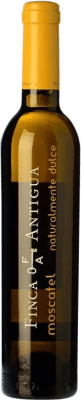 16,95 € Spedizione Gratuita | Vino Bianco Finca Antigua D.O. La Mancha Castilla-La Mancha Spagna Moscatel — Moscato Mezza Bottiglia 37 cl
