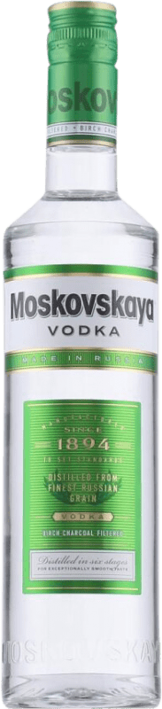 12,95 € Envio grátis | Vodca Moskovskaya Premium Federação Russa Garrafa Medium 50 cl