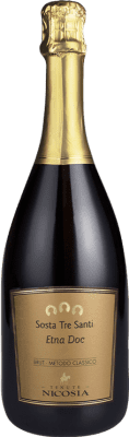 29,95 € Envío gratis | Espumoso blanco Nicosia Sosta Tre Santi Brut D.O.C. Etna Italia Nerello Mascalese Botella 75 cl