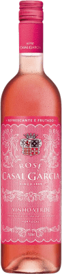 6,95 € Spedizione Gratuita | Vino rosato Casal Garcia Rosé I.G. Vinho Verde Vinho Verde Portogallo Azal, Vinhão Bottiglia 75 cl