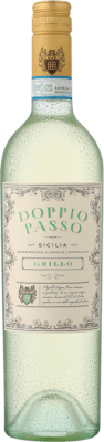 12,95 € 免费送货 | 白葡萄酒 Botter Carlo Doppio Passo D.O.C. Sicilia 西西里岛 意大利 Grillo — 格里洛 75 cl