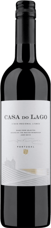 7,95 € Бесплатная доставка | Красное вино D.F.J. José Neiva Correia Casa do Lago Tinto I.G. Vinho Regional de Lisboa Lisboa Португалия Syrah, Cabernet Sauvignon, Nebbiolo, Touriga Nacional, Alicante Bouschet бутылка 75 cl