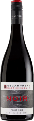 24,95 € Бесплатная доставка | Красное вино Escarpment Noir I.G. Martinborough Martinborough Новая Зеландия Pinot Black бутылка 75 cl