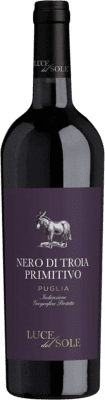 6,95 € Бесплатная доставка | Красное вино Luce del Sole Nero di Troia Primitivo I.G.T. Puglia Апулия Италия Nebbiolo, Nero di Troia бутылка 75 cl