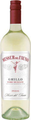 6,95 € Spedizione Gratuita | Vino bianco Messer del Fauno D.O.C. Sicilia Sicilia Italia Grillo Bottiglia 75 cl