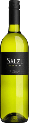 16,95 € Envio grátis | Vinho Branco Salzl Trocken — Seco Seleção I.G. Burgenland Burgenland Áustria Chardonnay 75 cl