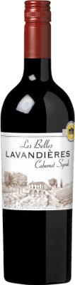 10,95 € Бесплатная доставка | Красное вино Union des Vignerons Les Belles Lavandières Cabernet Syrah I.G.P. Vin de Pays d'Oc Бордо Франция Cabernet Sauvignon, Nebbiolo бутылка 75 cl