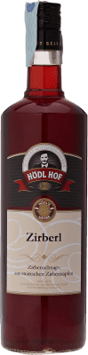 28,95 € Envío gratis | Licores Hödl Hof Pino Austria Botella 1 L