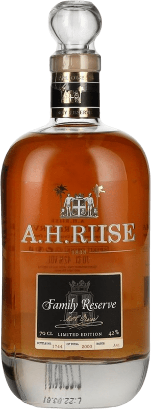 103,95 € Spedizione Gratuita | Rum A.H. Riise Riserva di Famiglia Danimarca 70 cl