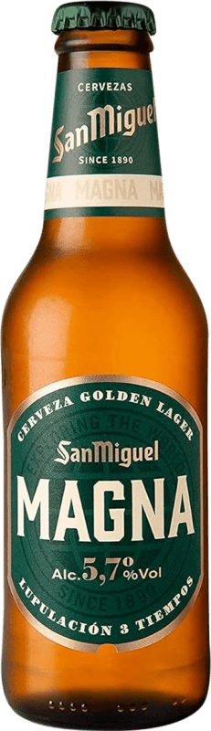 29,95 € Envío gratis | Caja de 24 unidades Cerveza San Miguel Magna Lager, Golden Ale — Dorada España Botellín 25 cl