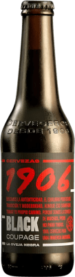 58,95 € Envio grátis | Caixa de 24 unidades Cerveja Estrella Galicia 1906 Black Coupage Premium Extra Espanha Garrafa Terço 33 cl